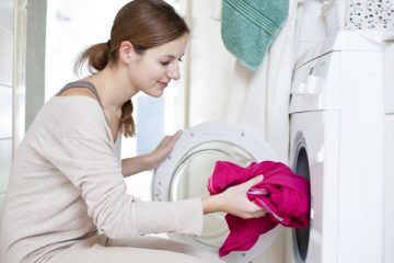 469907-washing-clothes-new